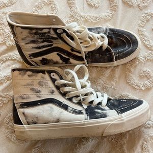 Vans High-Top Sk8–Hi Shoes
